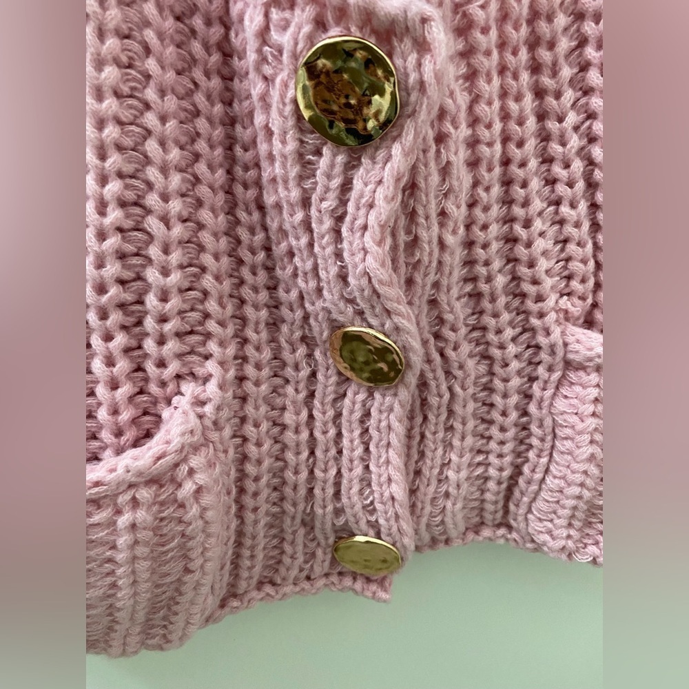 Cute gold button chunky knit vest NWOT - Picture 3 of 5